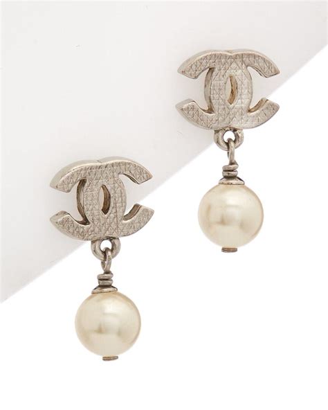 chanel ohrringe bestellen|Chanel earrings official site.